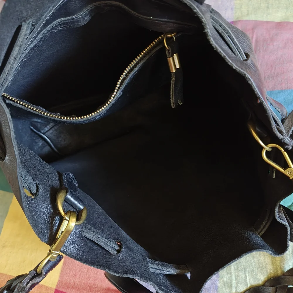 Madewell Black Leather Drawstring Bucket Bag - Picture 10 of 10